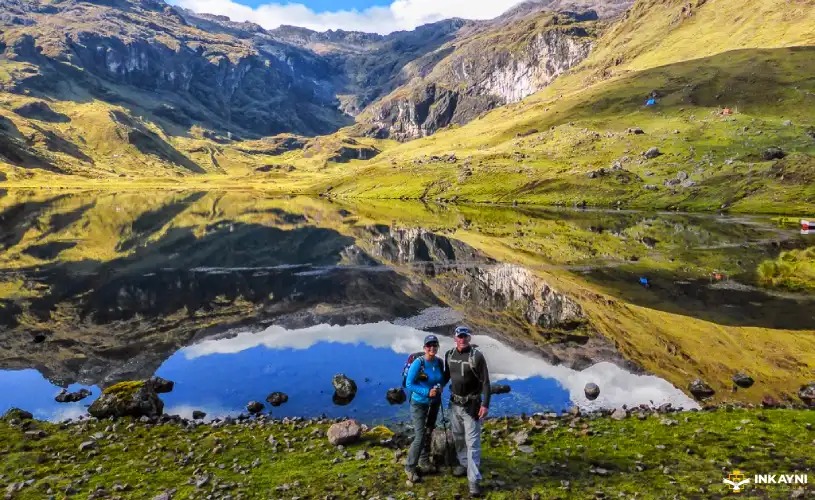 laguna-yanacocha-lares-trek